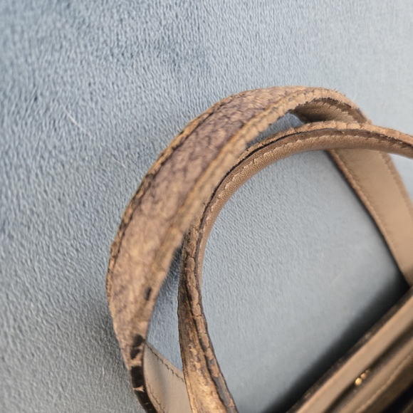 Gucci Tan and Brown Patterned Tote Bag - Picture 6 of 16